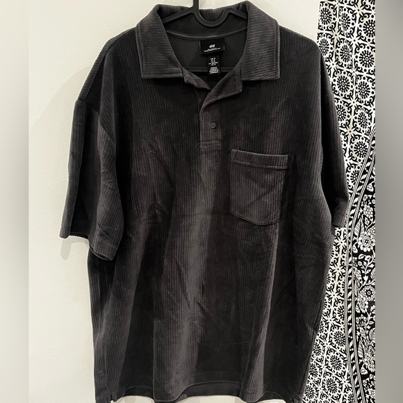 H&M Men’s Corduroy Collared Shirt - Picture 1 of 2